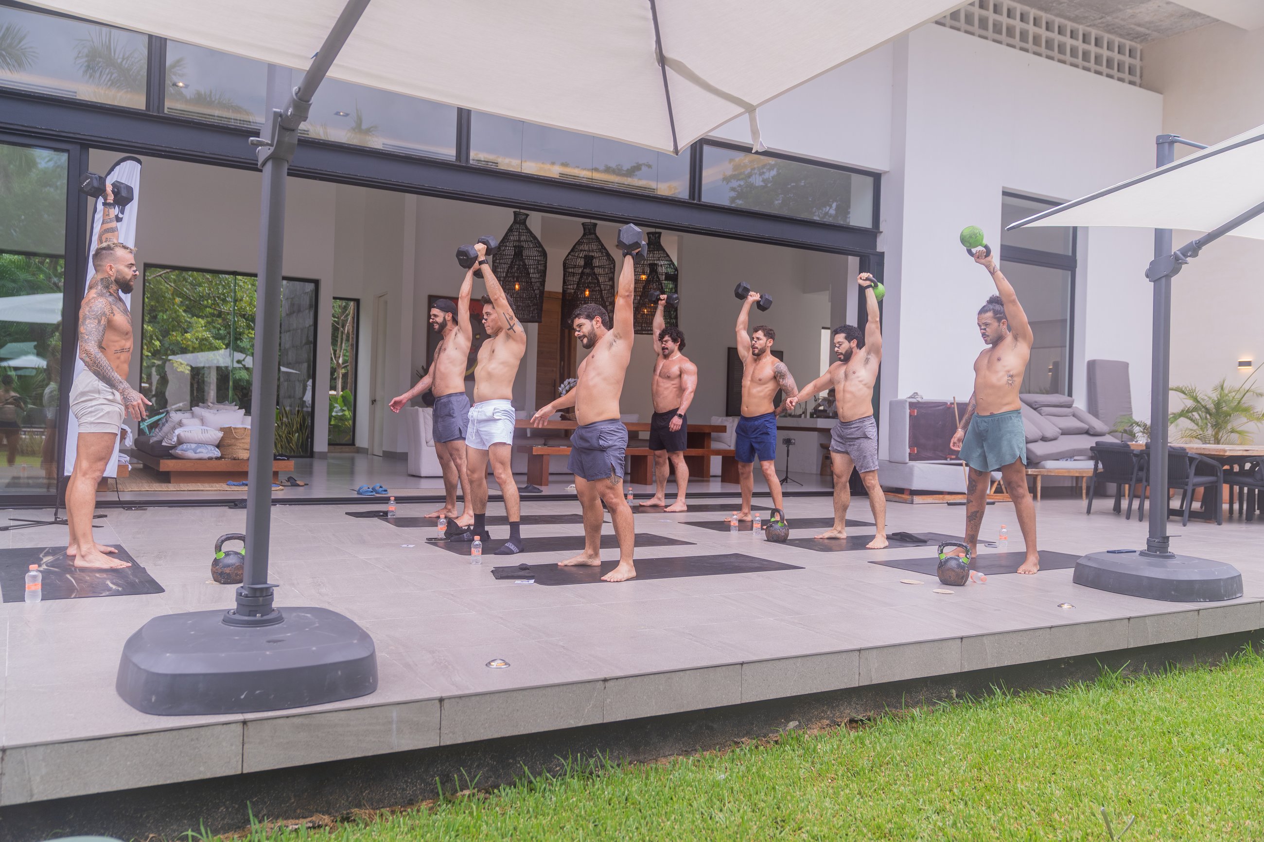 HAVN group functional training session at the villa terrace